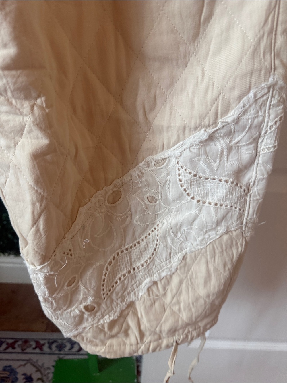 NWT POL Cream Quilted Lace-Trim Cargo Joggers ✨ - Picture 3 of 4